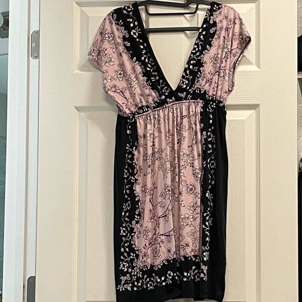 Kiwi dress size M